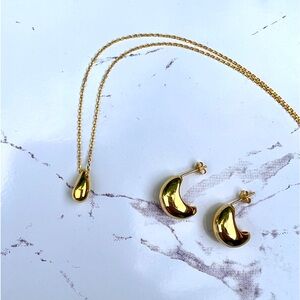 Gold water drop set
